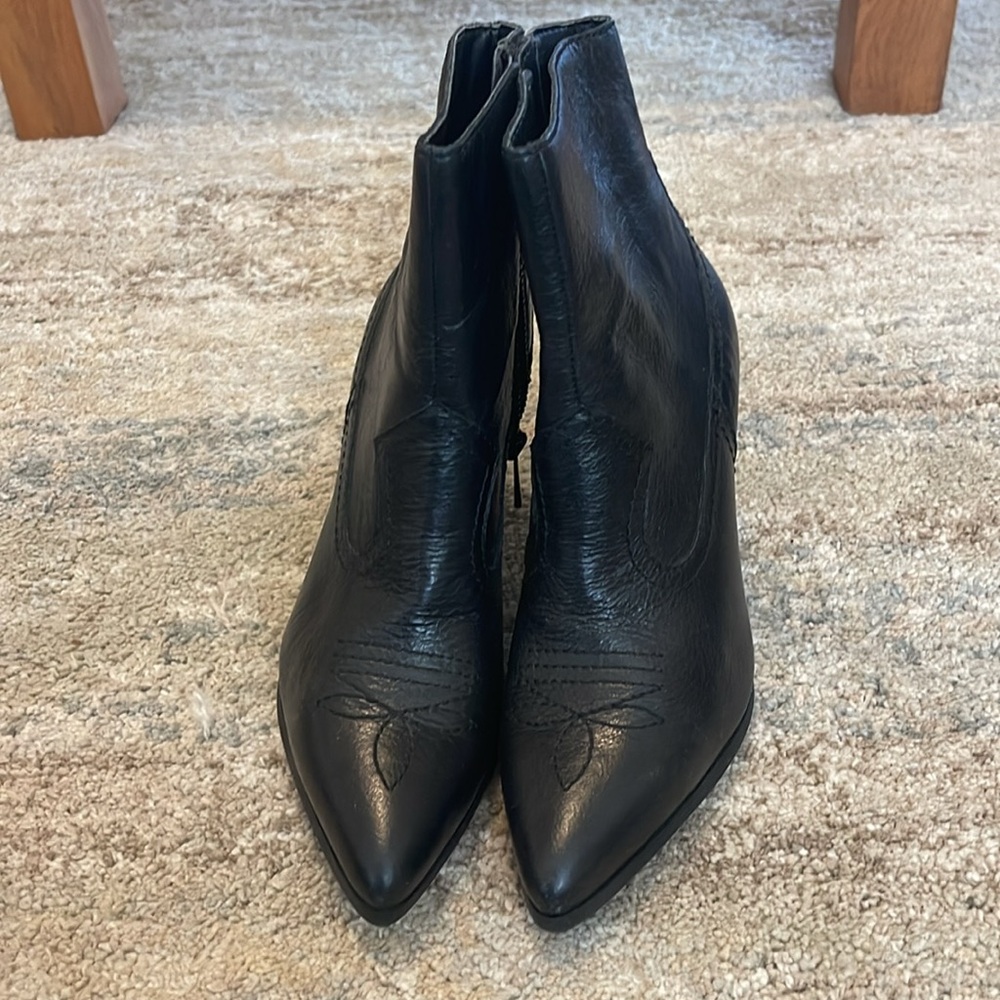Donald J Pliner Black Velle Western Booties - Picture 2 of 11
